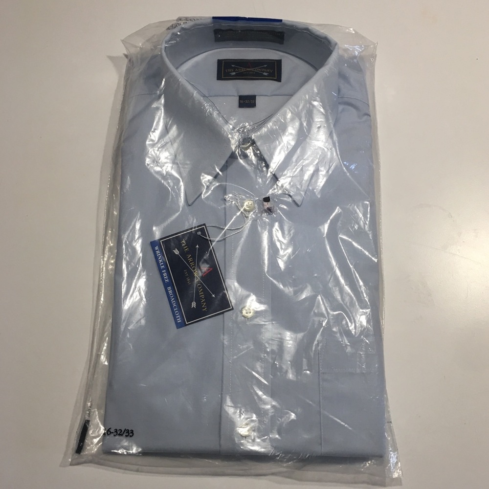 NWT  The Arrow Company Men’s Button Down